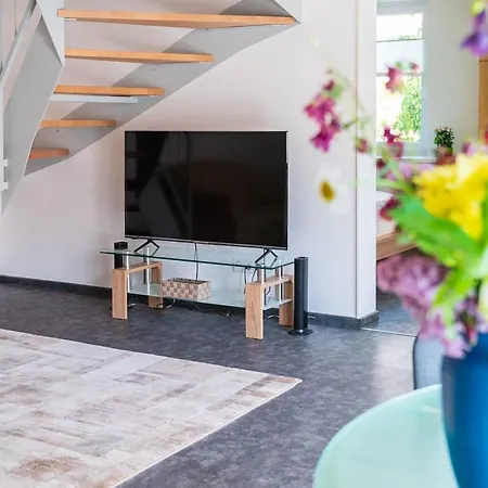 Apartment Teichblick Und Turmblick, Mit Kultur In Grosszschepa, Naehe Leipzig