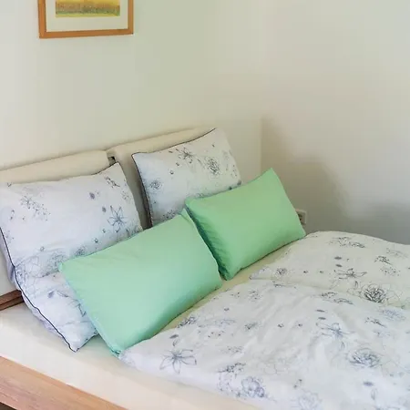 Teichblick Und Turmblick, Mit Kultur In Grosszschepa, Naehe Leipzig Grosszschepa