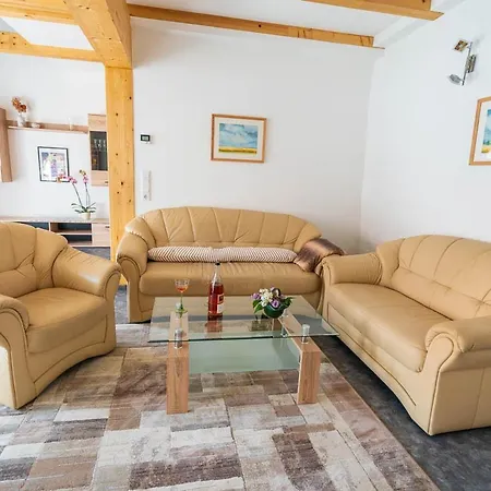 Teichblick Und Turmblick, Mit Kultur In Grosszschepa, Naehe Leipzig Grosszschepa