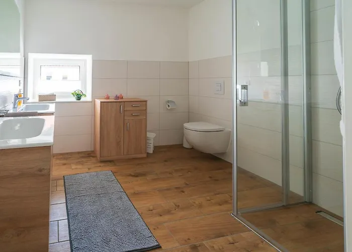 Teichblick Und Turmblick, Mit Kultur In Grosszschepa, Naehe Leipzig アパート